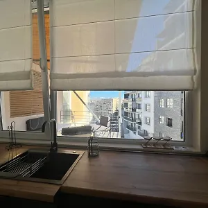 Cozy And Bright Apt W/ Veranda Апартаменты Тбилиси